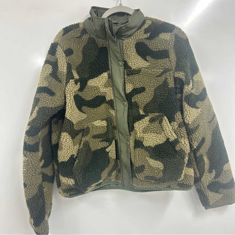 Hollister Camo‎ Sherpa Fleece Jacket Small Cozy Streetwear Y2K Gorpcore Military